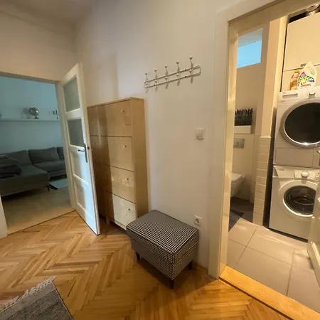 Feel Good At Dragon Bridge Appartamento