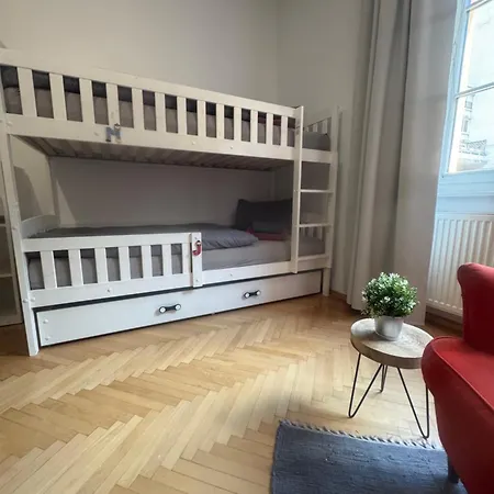 Feel Good At Dragon Bridge Lublana